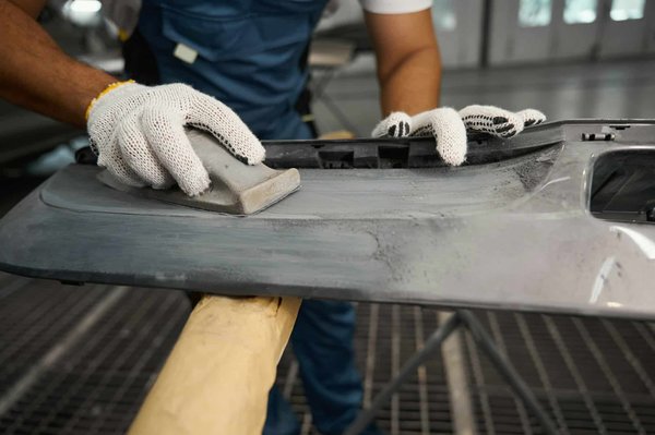 Décapage de peinture sur du métal : comment se déroule l'opération ?